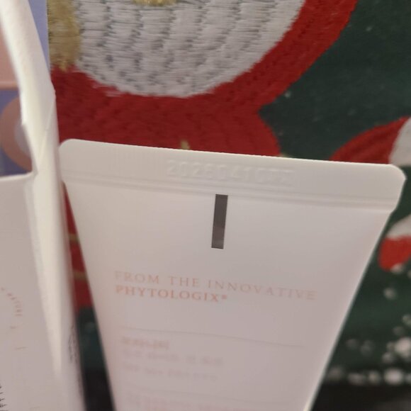 [Korean Skincare] Botanity Zinc Light Sun Lotion SPF 50+ PA++++ 10ml - Picture 2 of 2